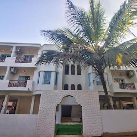 Hotel Pajaros Blu Calangute Bagian luar foto