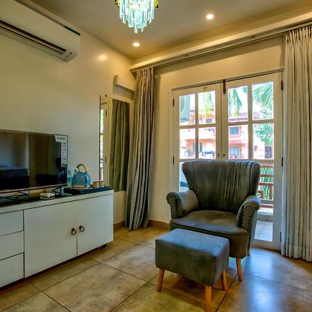 Hotel Pajaros Blu Calangute Bagian luar foto