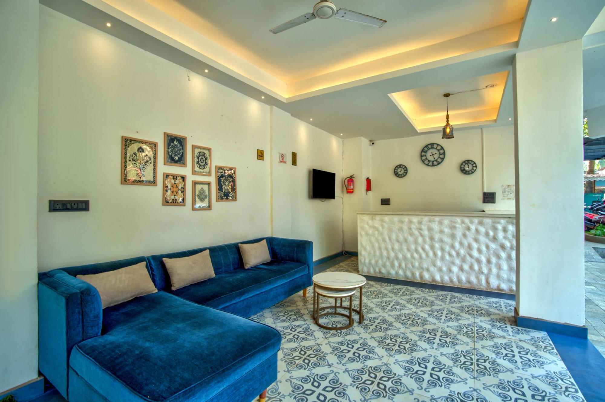 Hotel Pajaros Blu Calangute Bagian luar foto